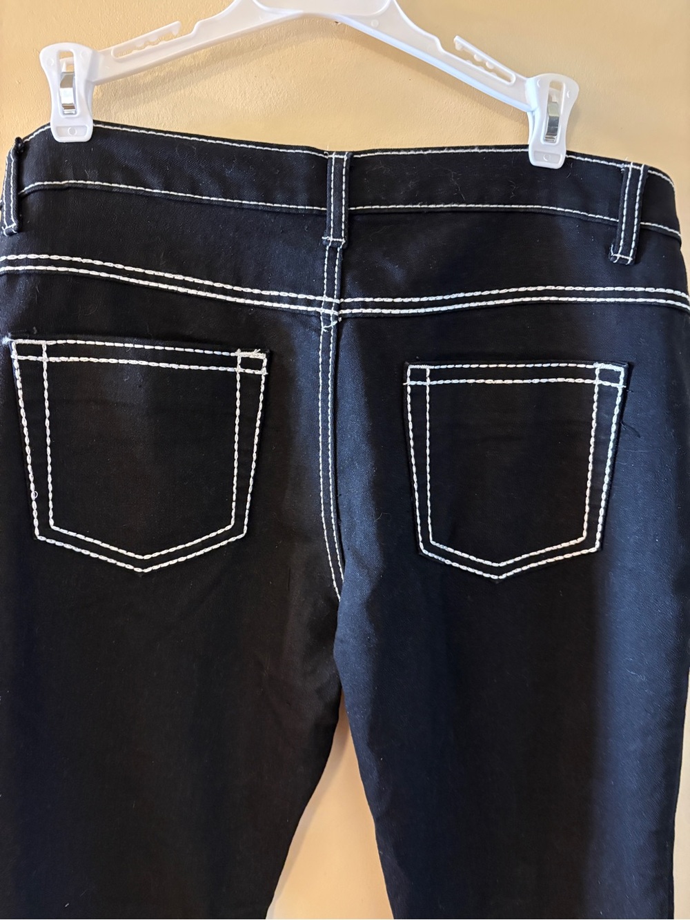 Blue Crush Black Cotton Capris with Contrast Stitching size 11